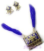Lac Necklace Ear ring Set - click here for large view